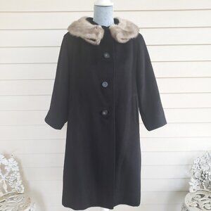 Vintage 50s/60s Dan Berne wool coat with fur trim collar and silk lining